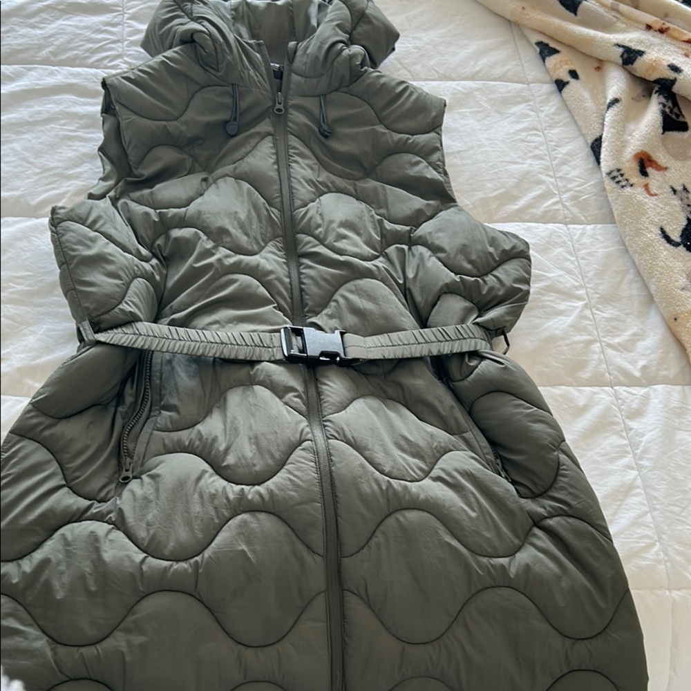 Swiss Tech Olive Green Puffer Vest